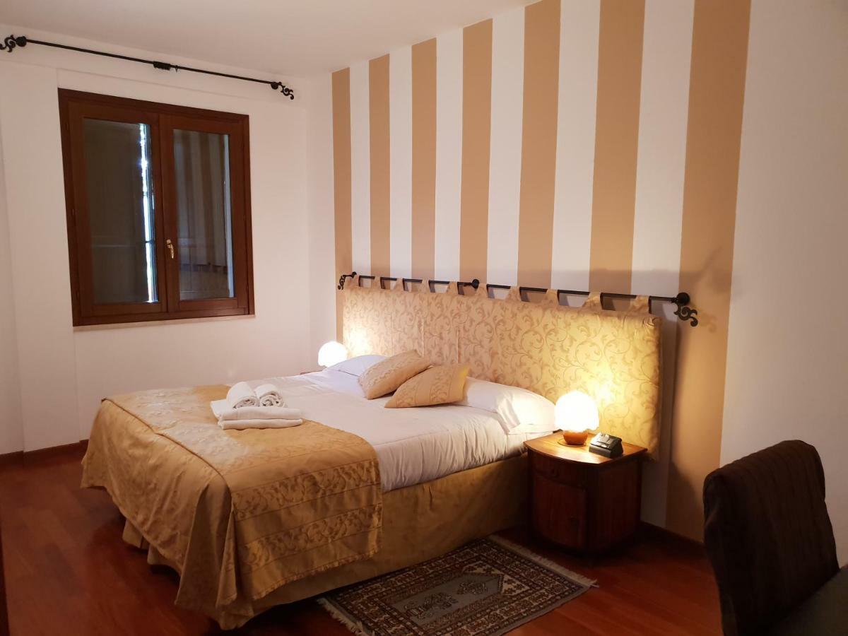 Locanda Da Vittorio Manerba del Garda Exterior foto